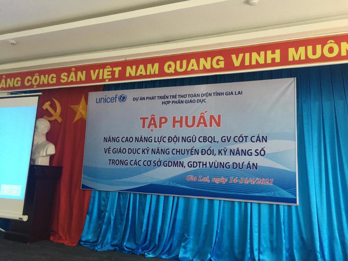 Cong Doan Gia Lai Hotel Pleiku Exterior photo